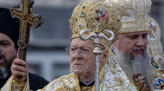 Вселенският патриарх с отговор след като Русия го нарече "антихрист"