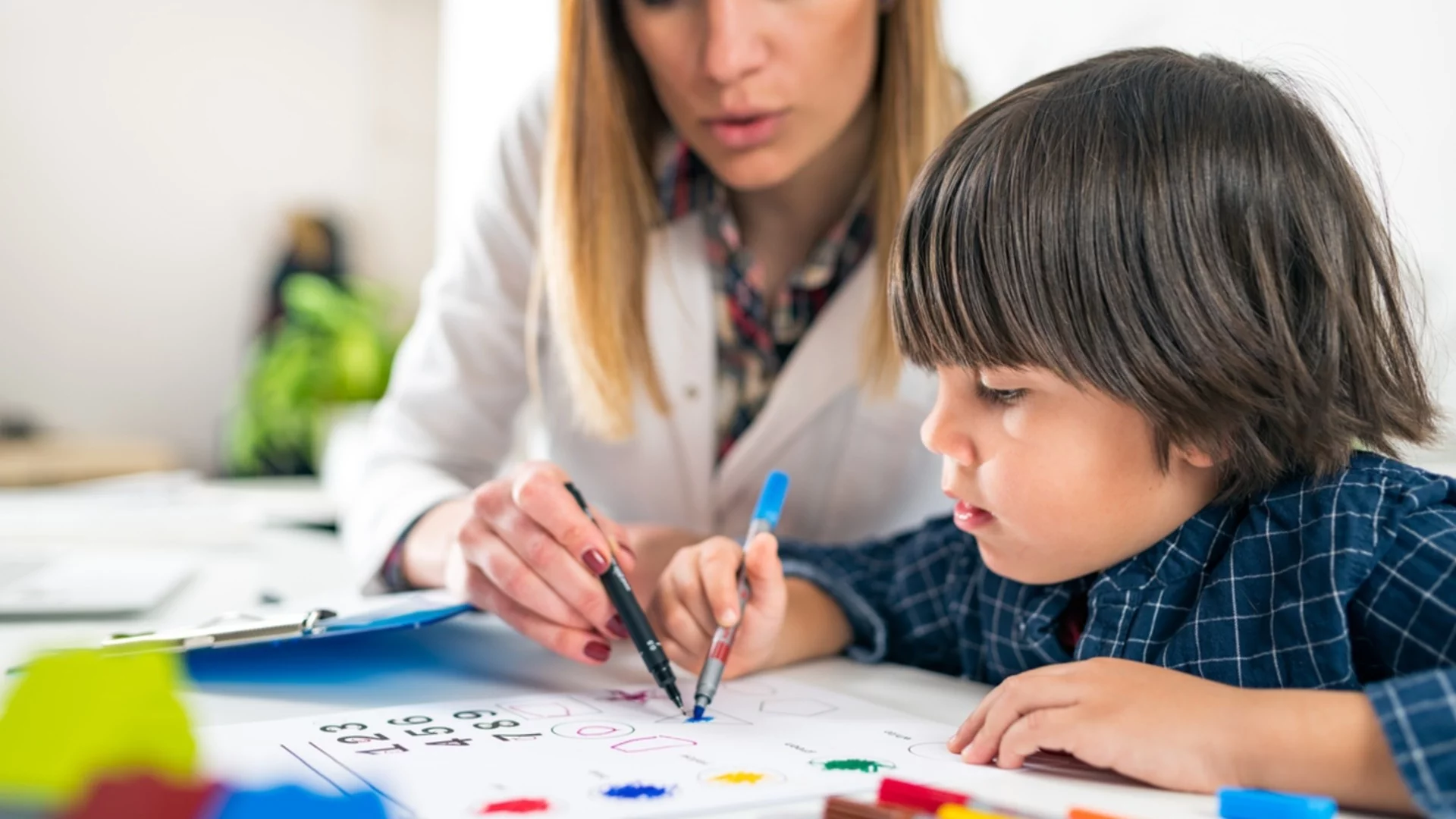 Хороскоп за утре, 15 януари: Лъвовете вече са си написали домашното, но Рибите ще ги хванат в крачка