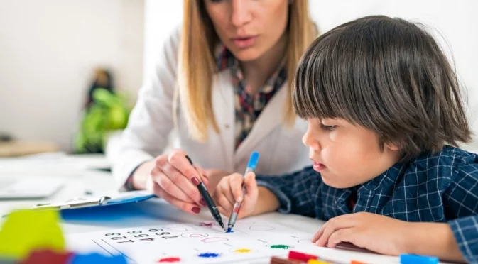 Хороскоп за утре, 15 януари: Лъвовете вече са си написали домашното, но Рибите ще ги хванат в крачка