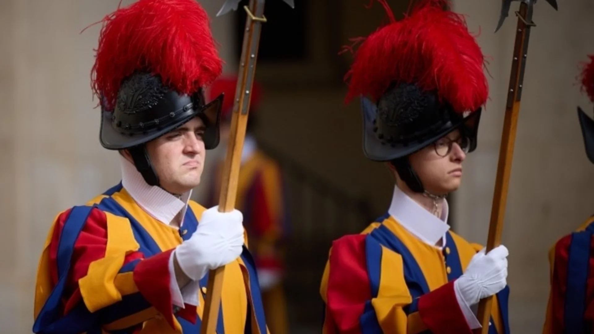 Швейцария и Австрия уплашени: Неутралитетът вече не ни пази