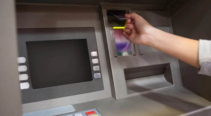 BG измама? Хакнаха голяма банка, източени са пари на клиенти