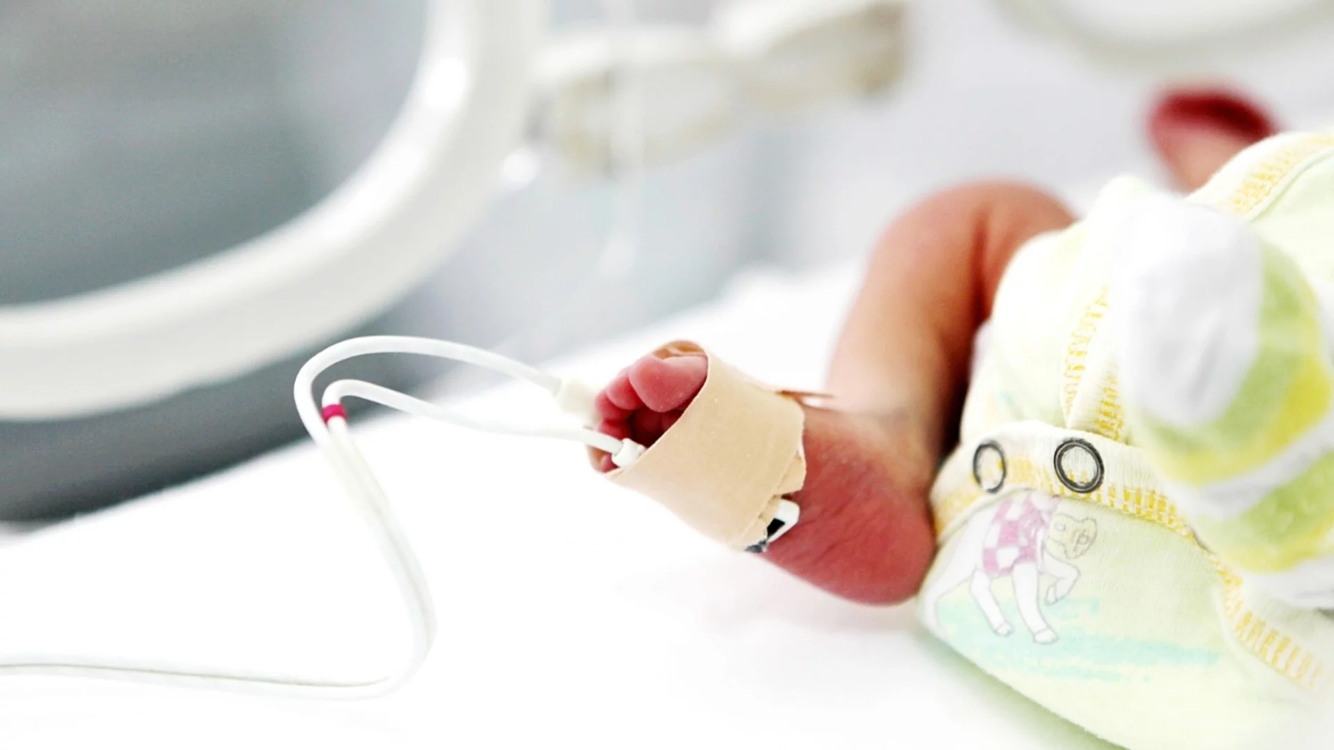 Руска традиция: Масова смърт на бебета около Новогодишните празници 