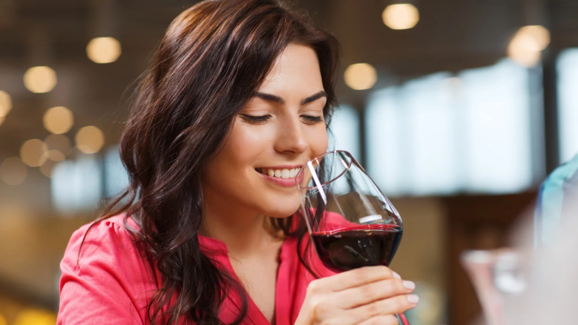 Каква е разликата между греяно вино и пунш