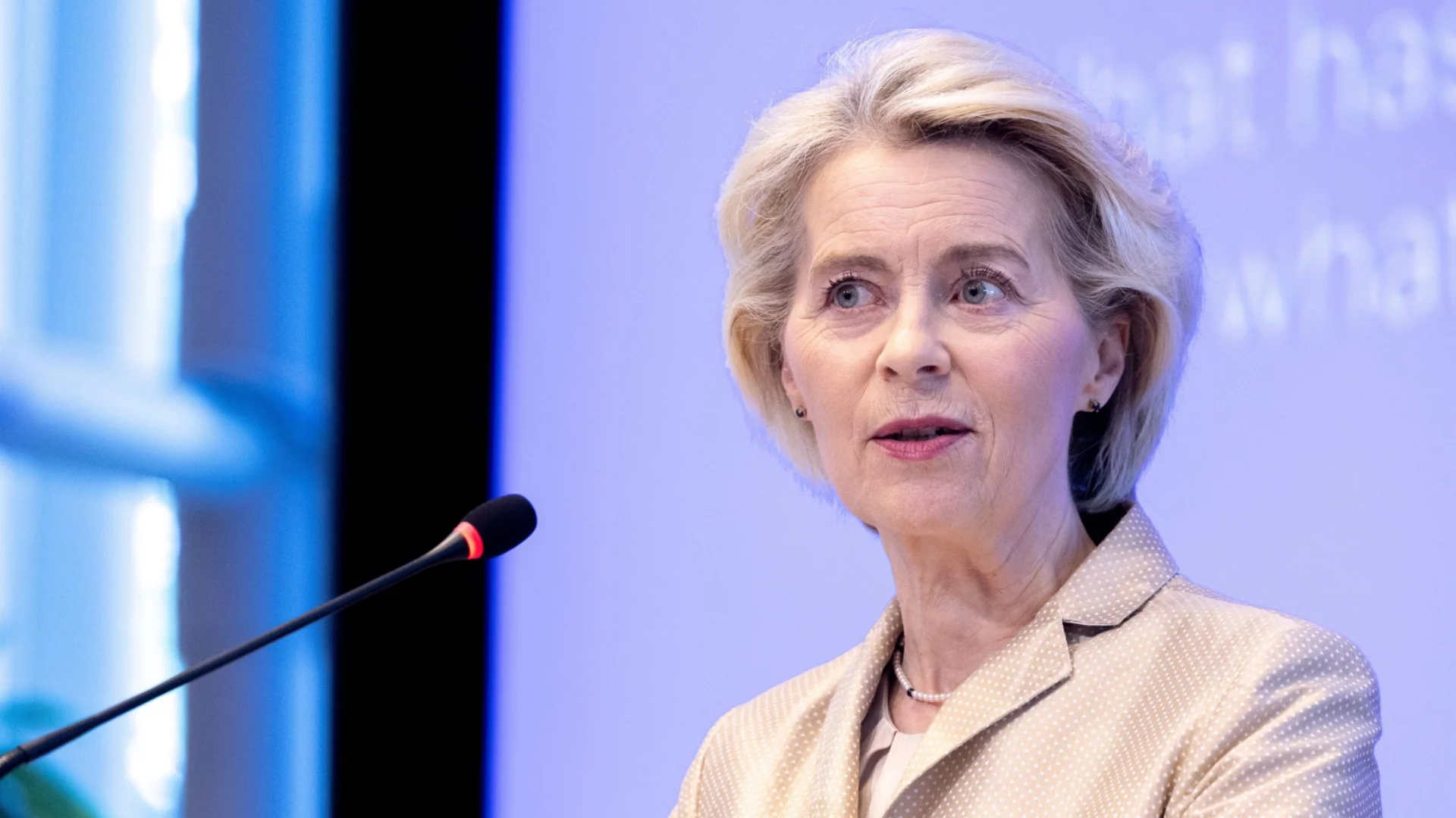 ЕС обяви официално заема за Украйна - парите за оръжия са повече от тези за бюджета