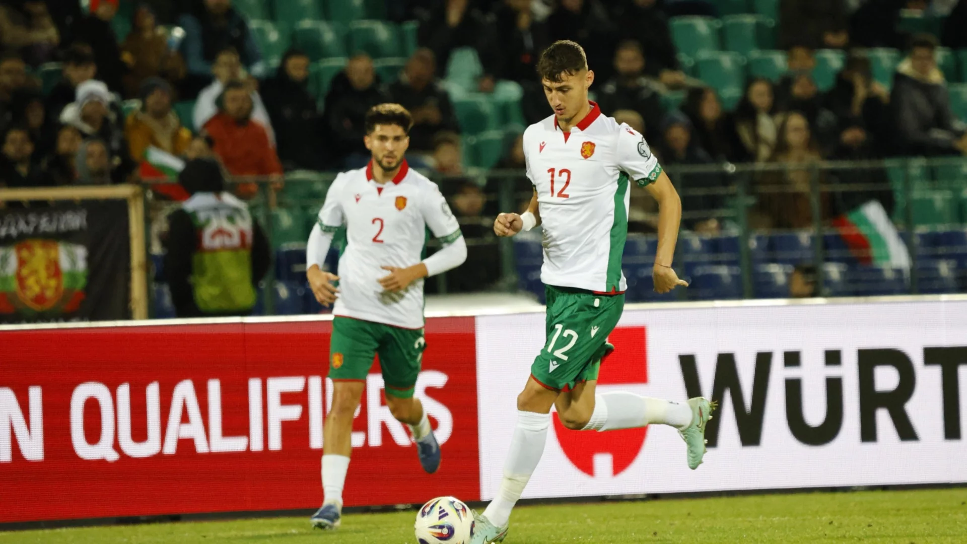 Официално: Историческият трансфер за българския футбол е факт - пак Божинов в Серия А!