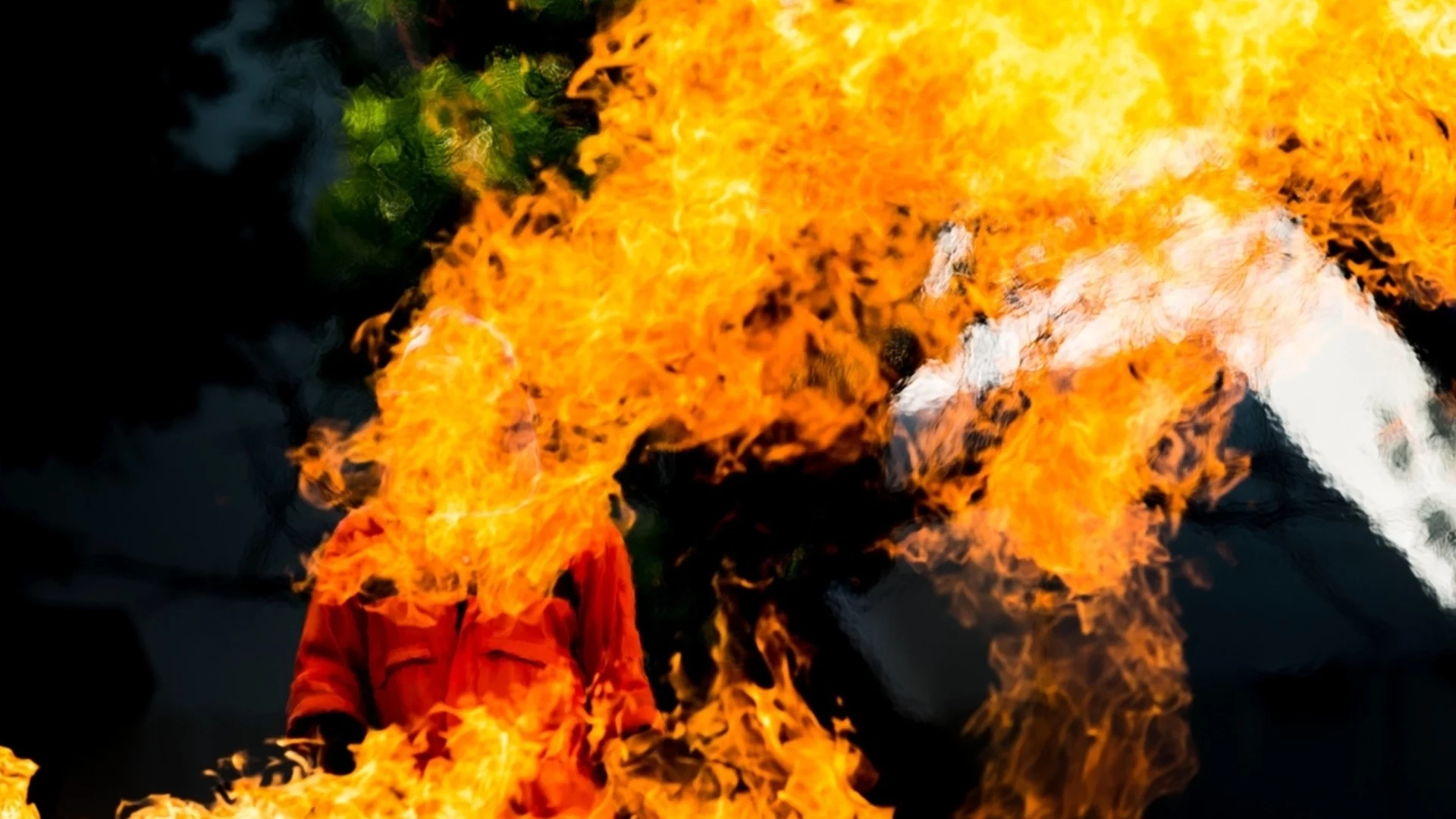 21% изгаряния: Напил се и се самозапалил