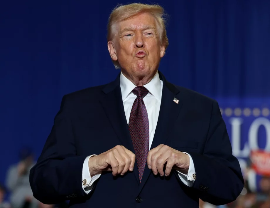 Пак маймунджилъци от Тръмп: Напсува протестиращ, подиграва се на Байдън (ВИДЕО)