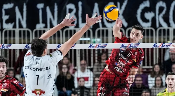 Алекс Николов мачка: стана MVP в поредна победа за Лубе