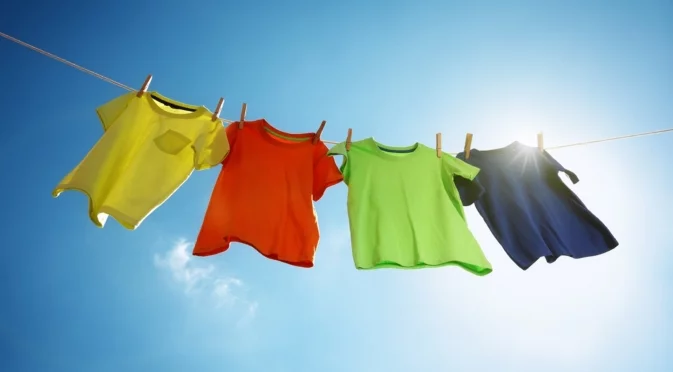 Какво е правилното разстояние между дрехите при простиране