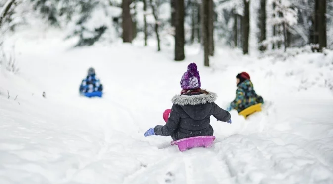 Кметове под натиск: Учениците се разскачаха за ваканция, но без онлайн обучение