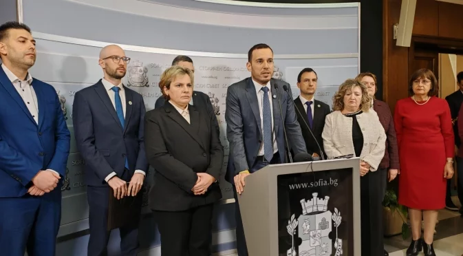 "Ще се справим": Терзиев не каза кога, но отчете напредък с кризата с боклука