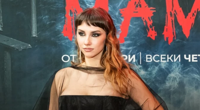 Гаджето на звездата от "Мамник" Екатерина Лазаревска е известен актьор (СНИМКИ)