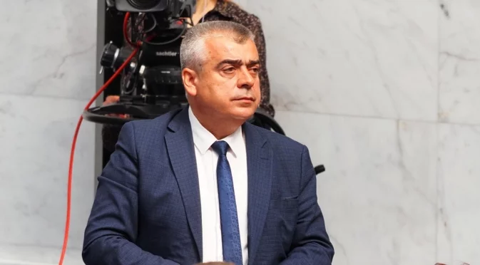 АПС отговориха загадъчно какво ще правят с третия мандат