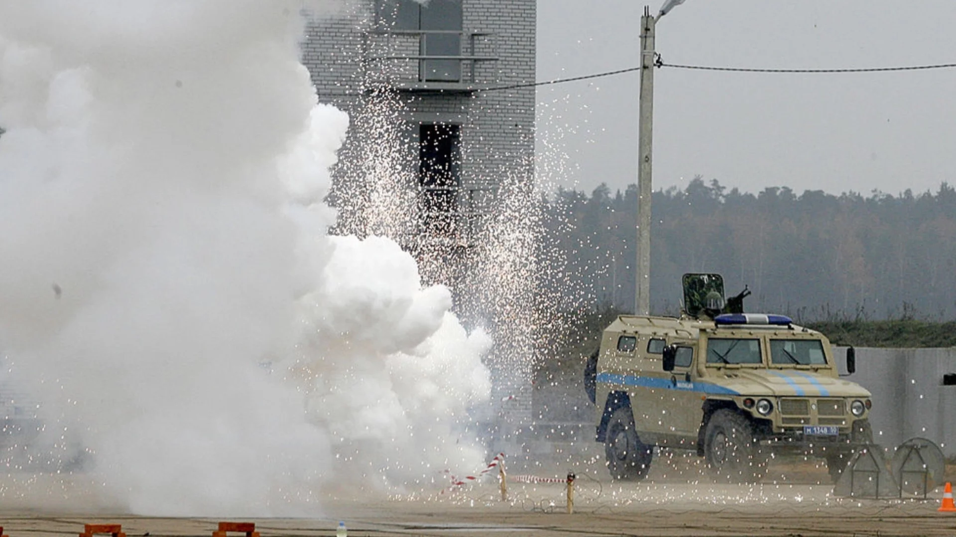 Нов руски по-висш бивш чиновник е мъртъв. Граната гръмна в руски участък, потвърждения за щети и в руски заводи (ВИДЕО и СНИМКИ)