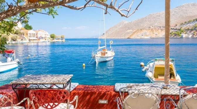 Гърците са работили 177 от 365 дни през 2025 г.