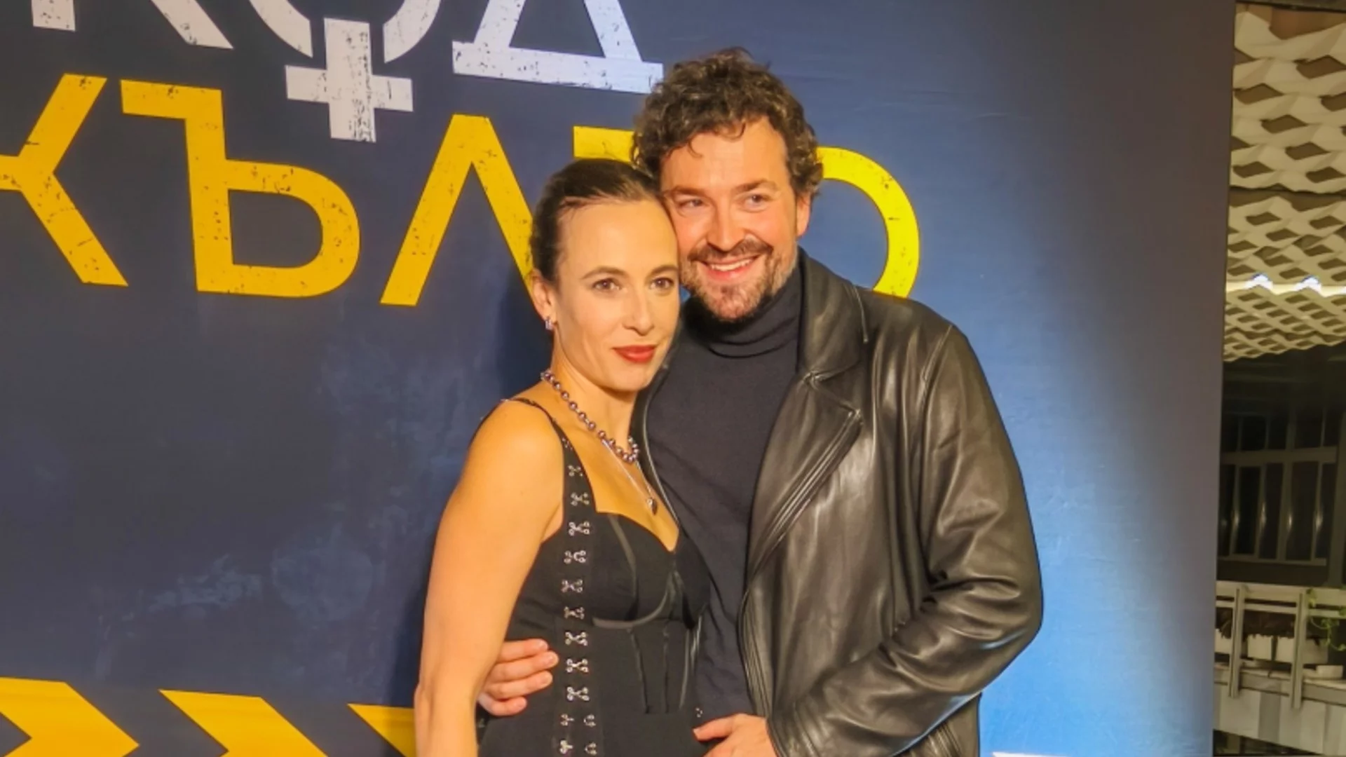 Владимир Зомбори и Весела Бабинова се женят. Обявиха кумовете