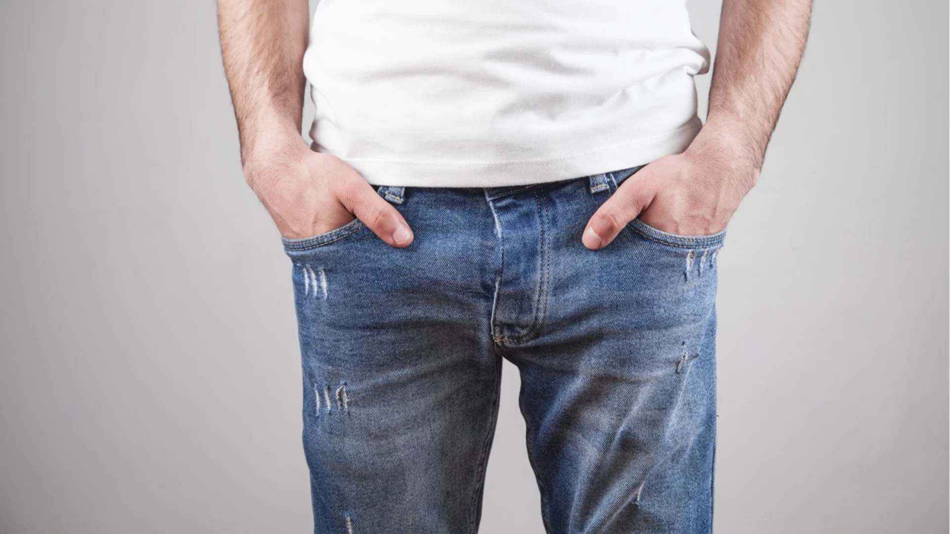 Простиране на дънки: трик за по-бързо и равномерно съхнене