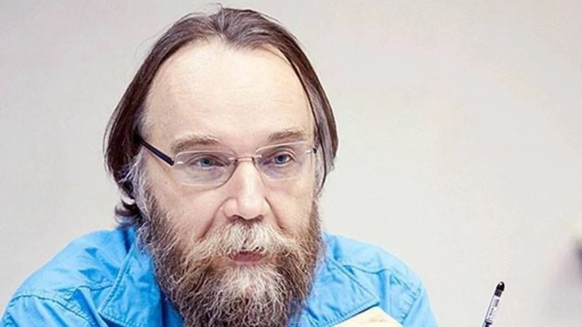 Дугин: СССР се разпадна заради Чебурашка