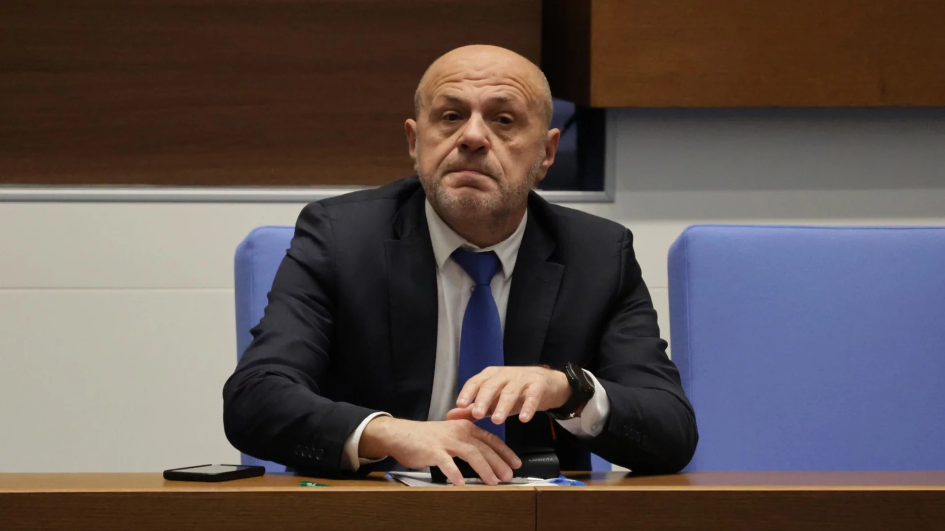 Няма пари за нови машини за изборите, обяви Томислав Дончев