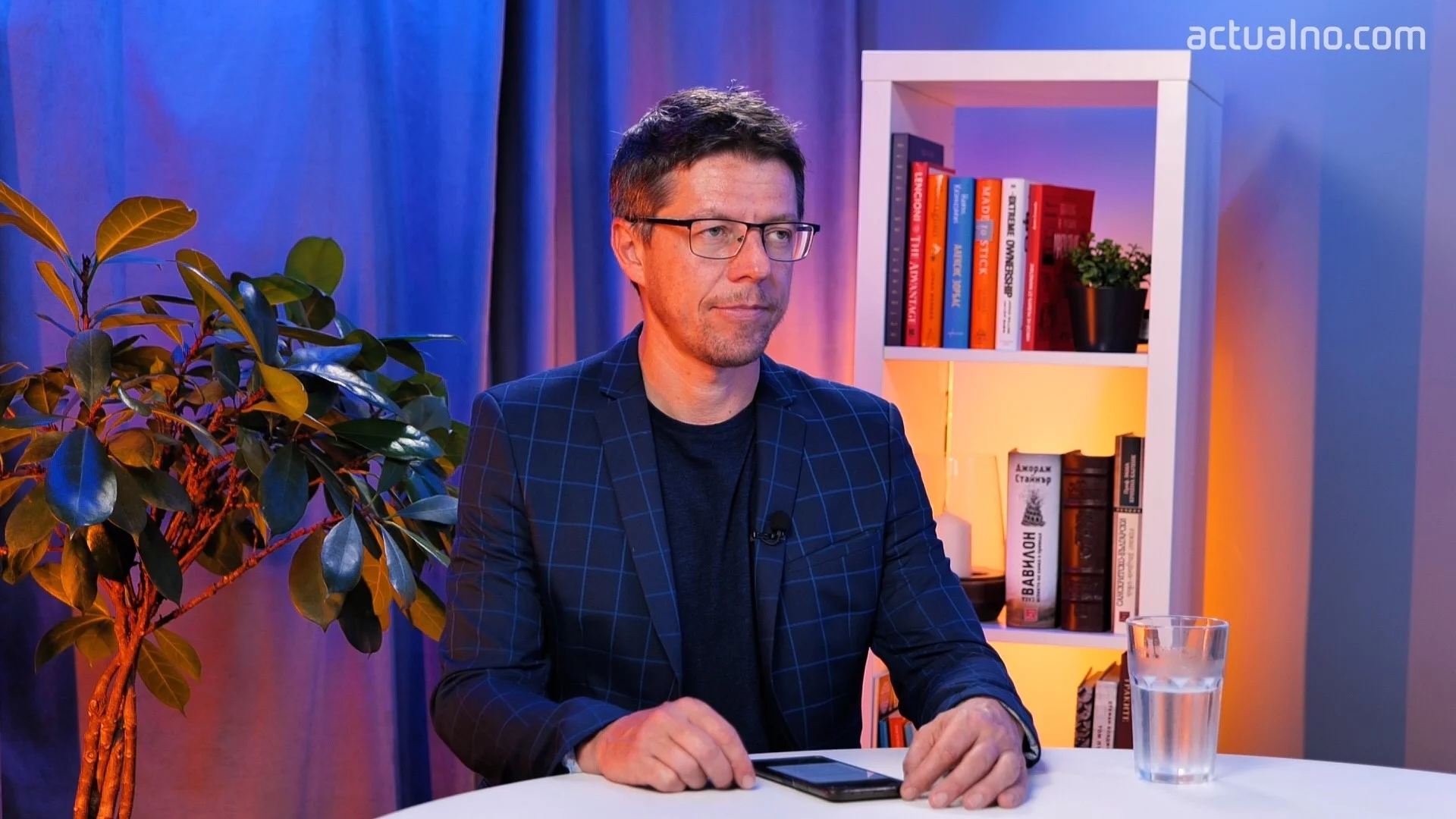 "Машини, които никой не е виждал": Експерт алармира за рискове с изборното законодателство