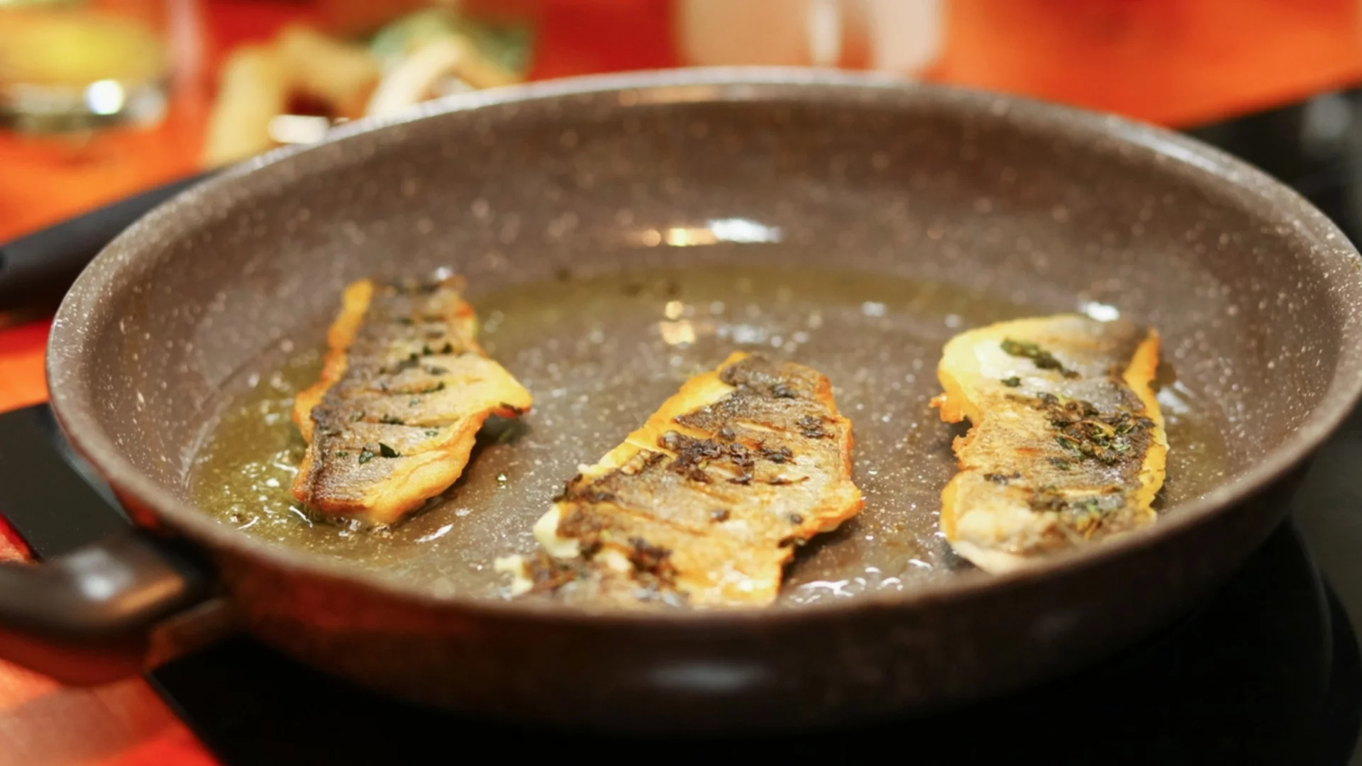 Как да се отървем от миризмата на риба след готвене