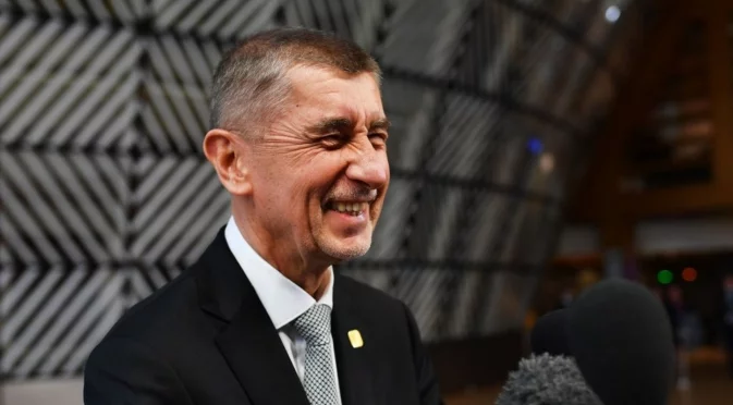 Популизмът мрази еврото: Защо Чехия иска "никога" да не приема валутата?