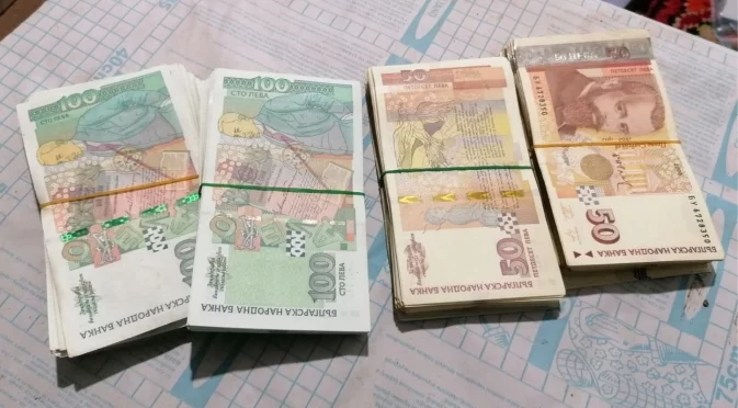 БНБ обяви каква част от левовете вече са изтеглени от обращение