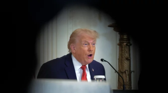 Тръмп: Време е Дания да ни се отплати и да ни даде Гренландия! Несъгласните наказвам с мита