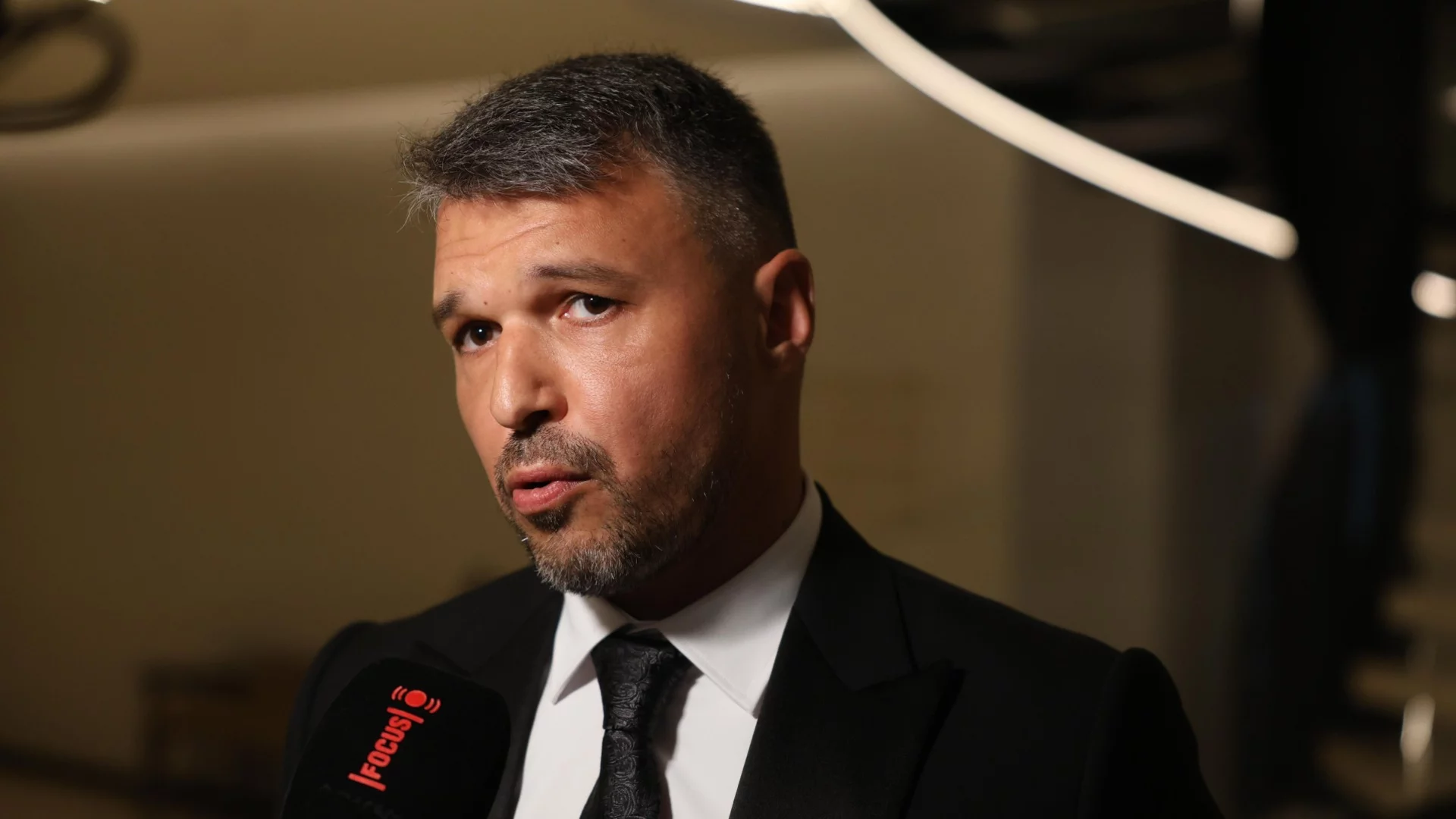 Валери Божинов след дебюта на сина му: „Това е важен момент, както за теб така и за мен!“