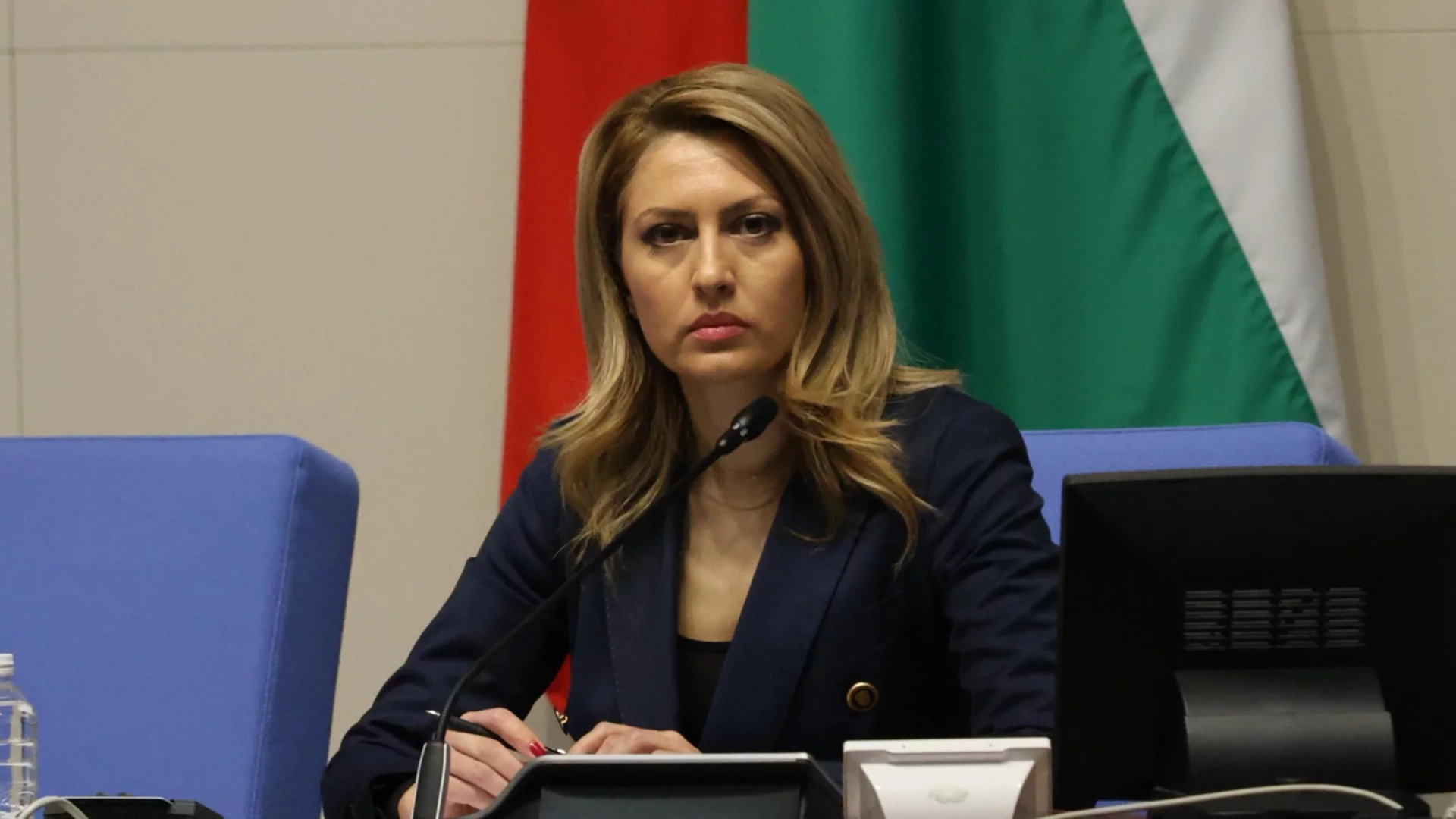 Ако Йотова се оттегли заедно с Радев, Рая Назарян става президент