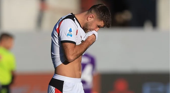 Звезда на Милан олекнал с 500 бона, след като крадци щурмували хотелската му стая