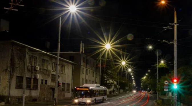 Кметът: София спести 400 000 евро от ток