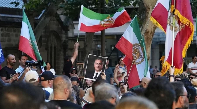 Режимът в Иран пуска "течове" в медиите за бъдещи реформи: Каква е целта? (ВИДЕО)