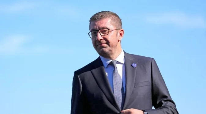 Мицкоски със стратегия срещу България: Пак говори за двустранен проблем