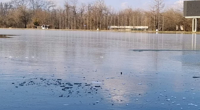 Община Пловдив призовава за повишено внимание: Гребният канал е замръзнал