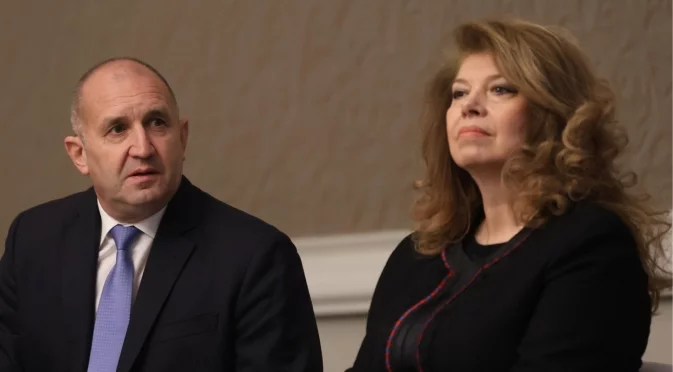 "Изправени сме пред нова ситуация в страната": Коментар на констуционалисти