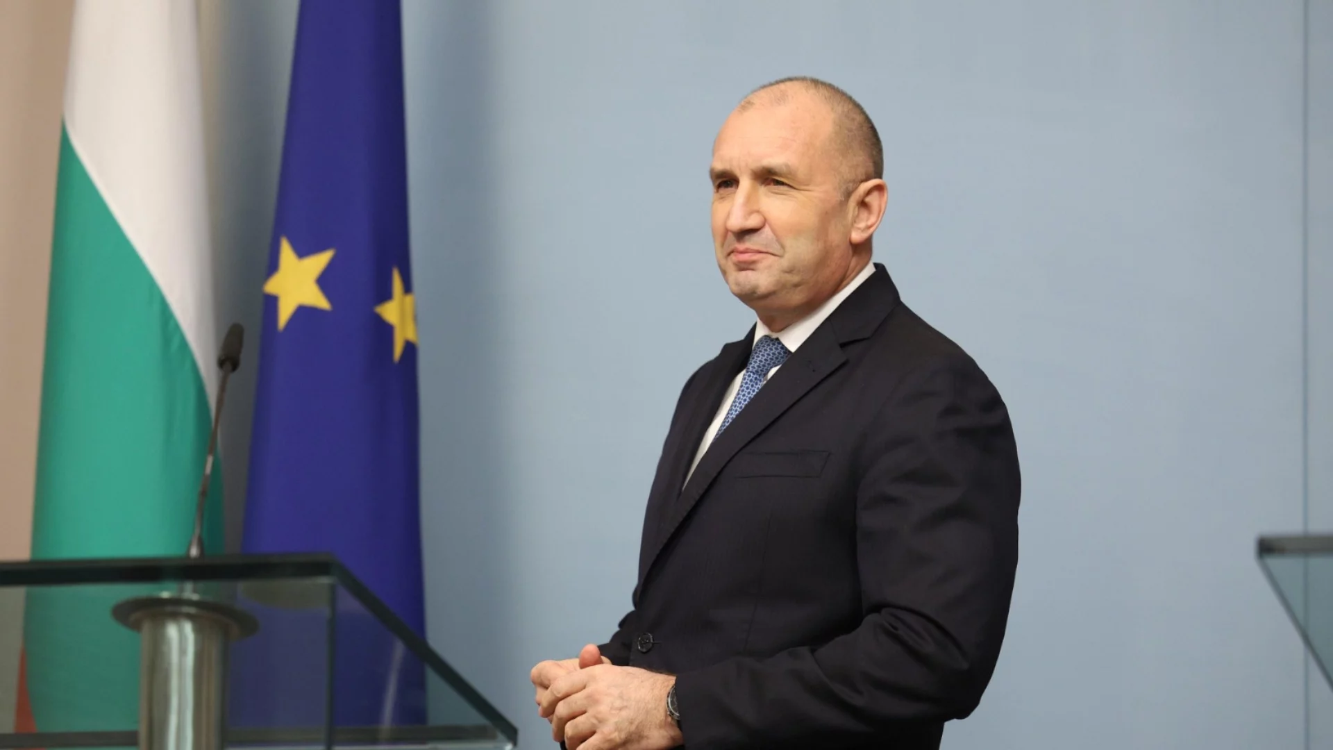 Радев с извънредно обръщение в 19 ч. днес. Обявява, че ще участва на изборите?