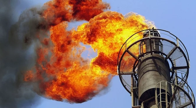 Петролна рафинерия, ел. подстанция: Атаки с дронове в Саратов, Днипро и Одеса (ВИДЕО)