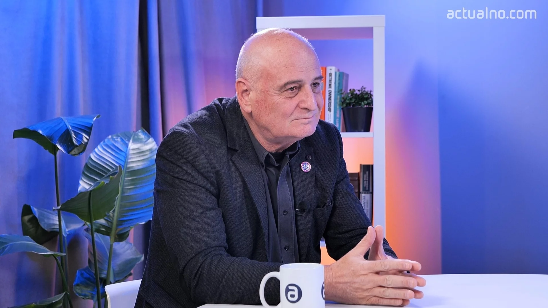 По-близка до Орбан, отколкото до ЕС: Проф. Николай Радулов за бъдещата политика на Румен Радев (ВИДЕО)