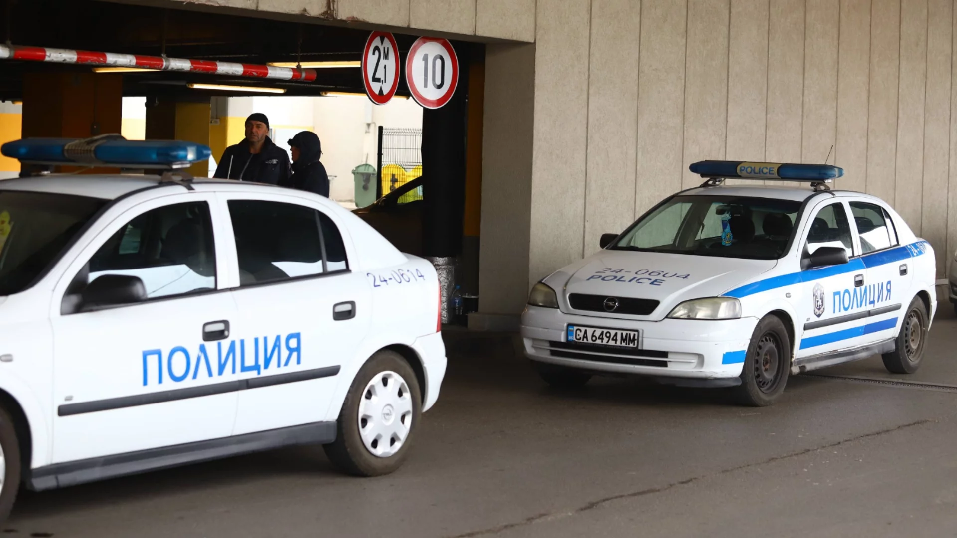 Маскирани като строителни работници: Подробности за обира на инкасо в Ихтиман