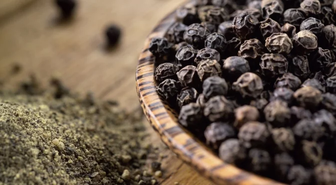 Мит или истина: черният пипер трябва да се добавя само накрая