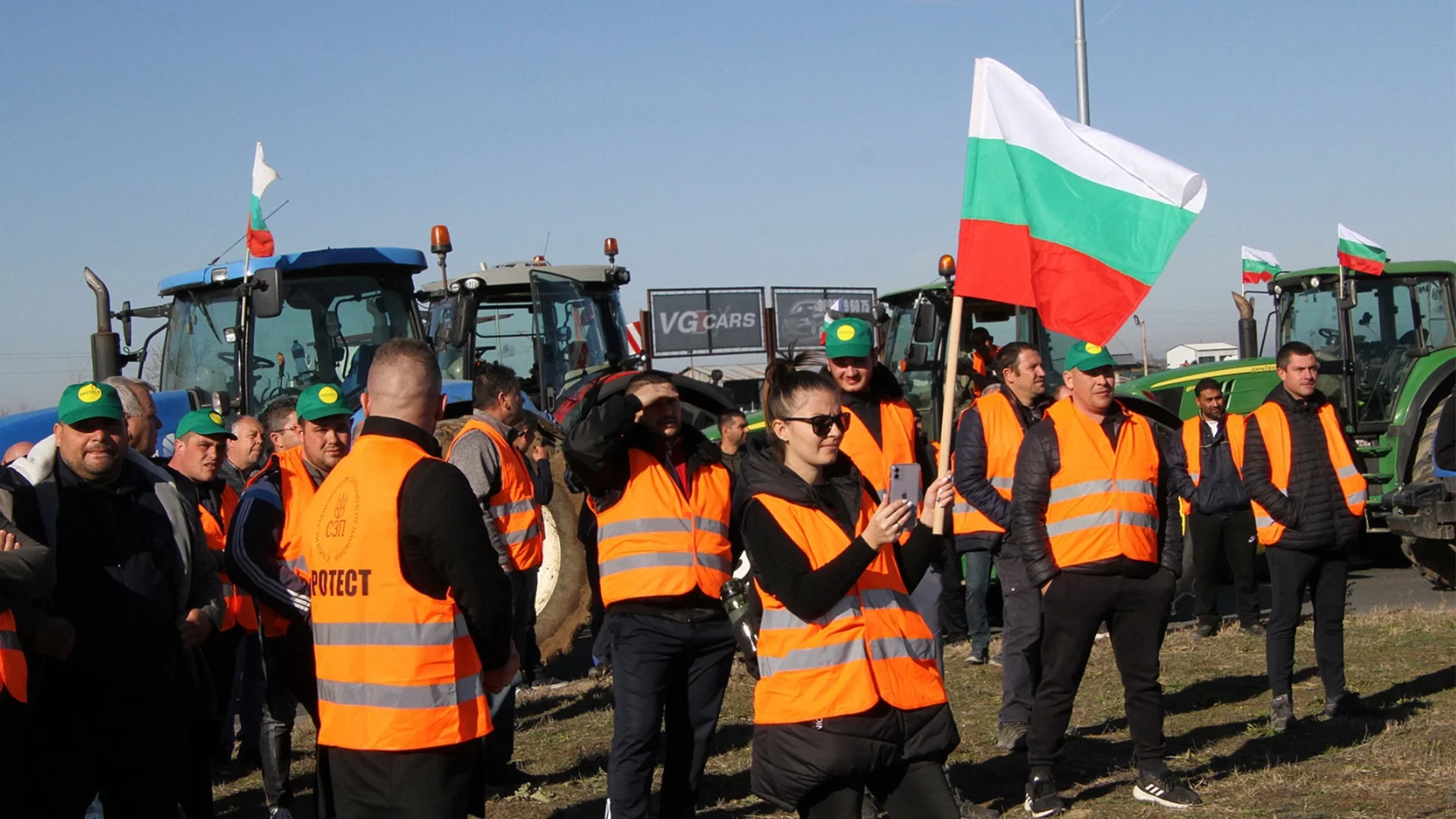 40 наши фермери протестираха в Страсбург срещу Меркосур, макар ЕК да им каза, че България ще спечели (ВИДЕО)