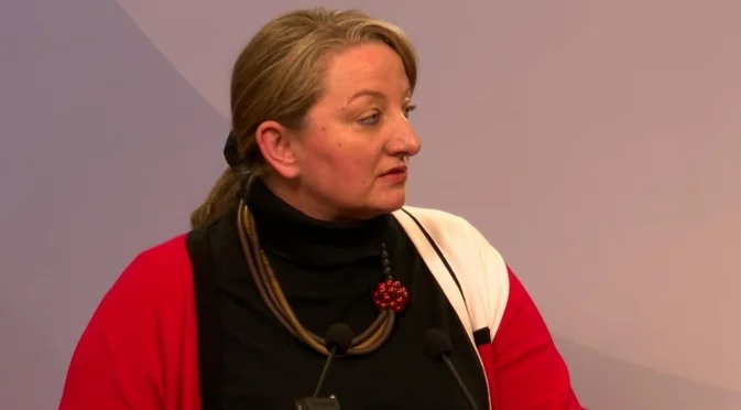 "В летенето е важен пилотът, а в политиката - екипът": ГЕРБ искат да видят кой е в проекта на Радев