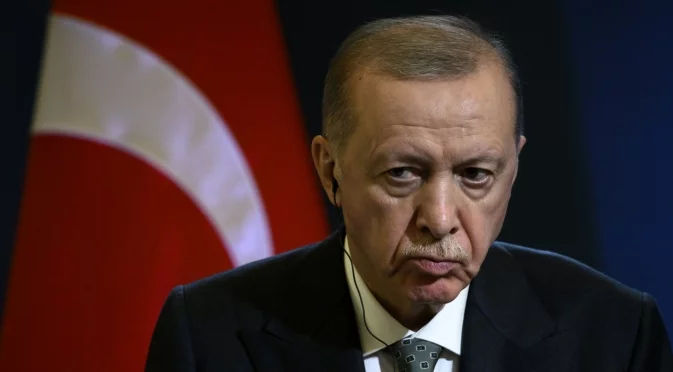 Бъдещият президент на Турция - пак с фамилия Ердоган? Битката за наследник започна