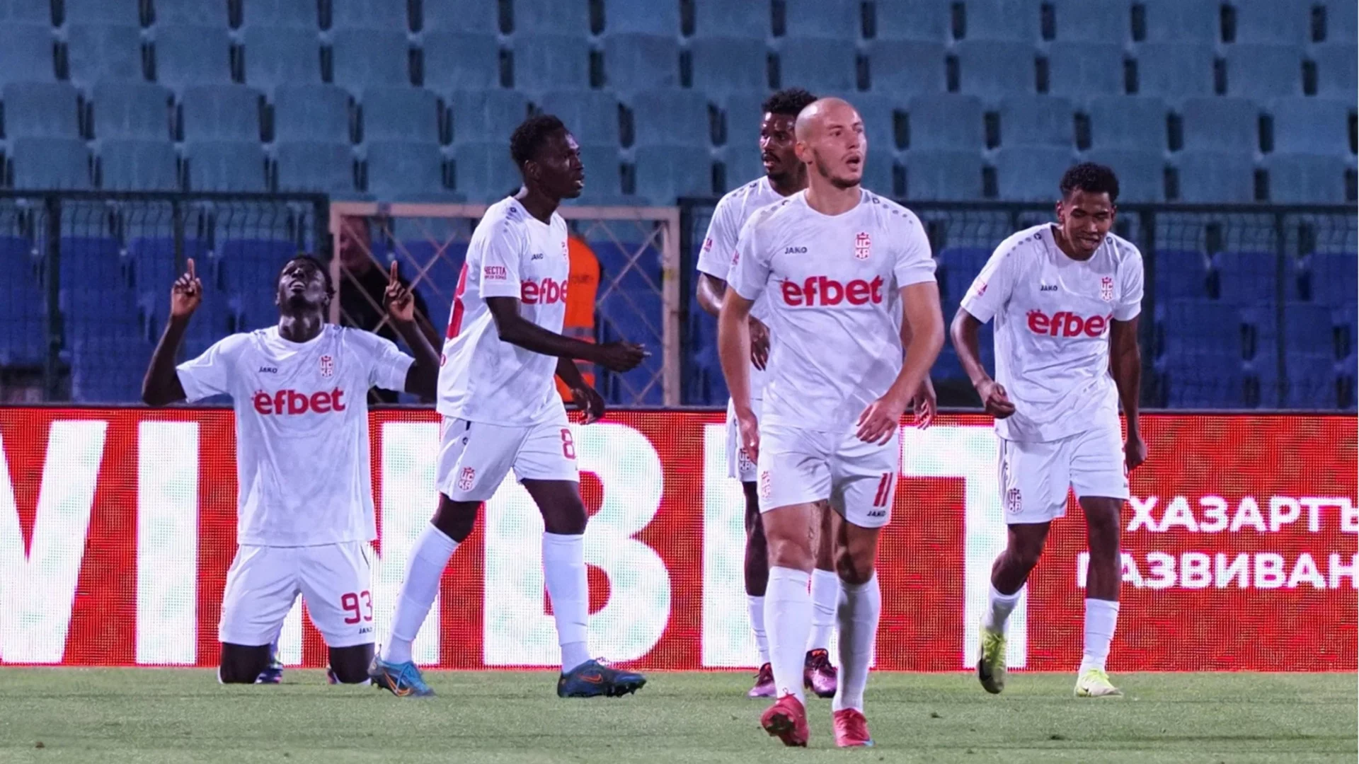 Звезда на ЦСКА 1948 втрещи: Определени решения на администрацията тровят отбора