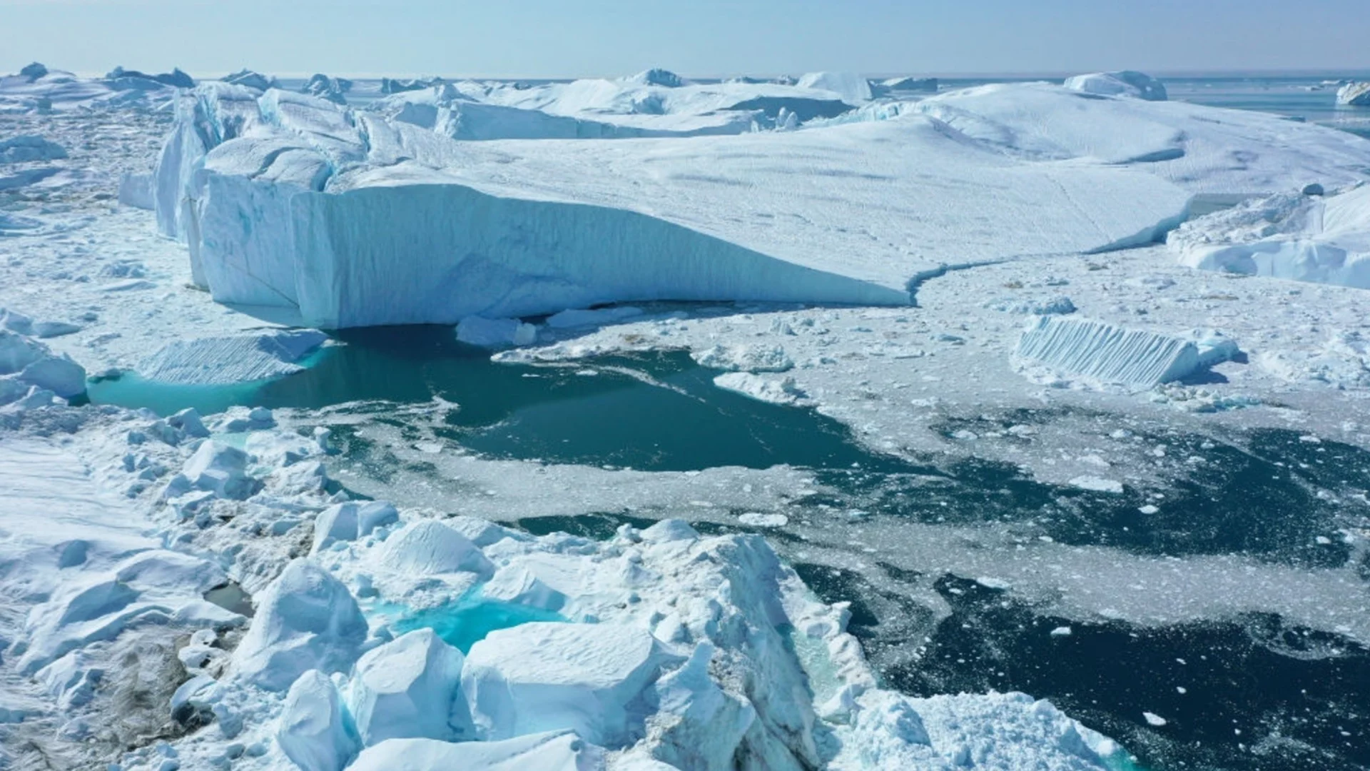 Сладката вода: Необичайният стратегически актив на Гренландия