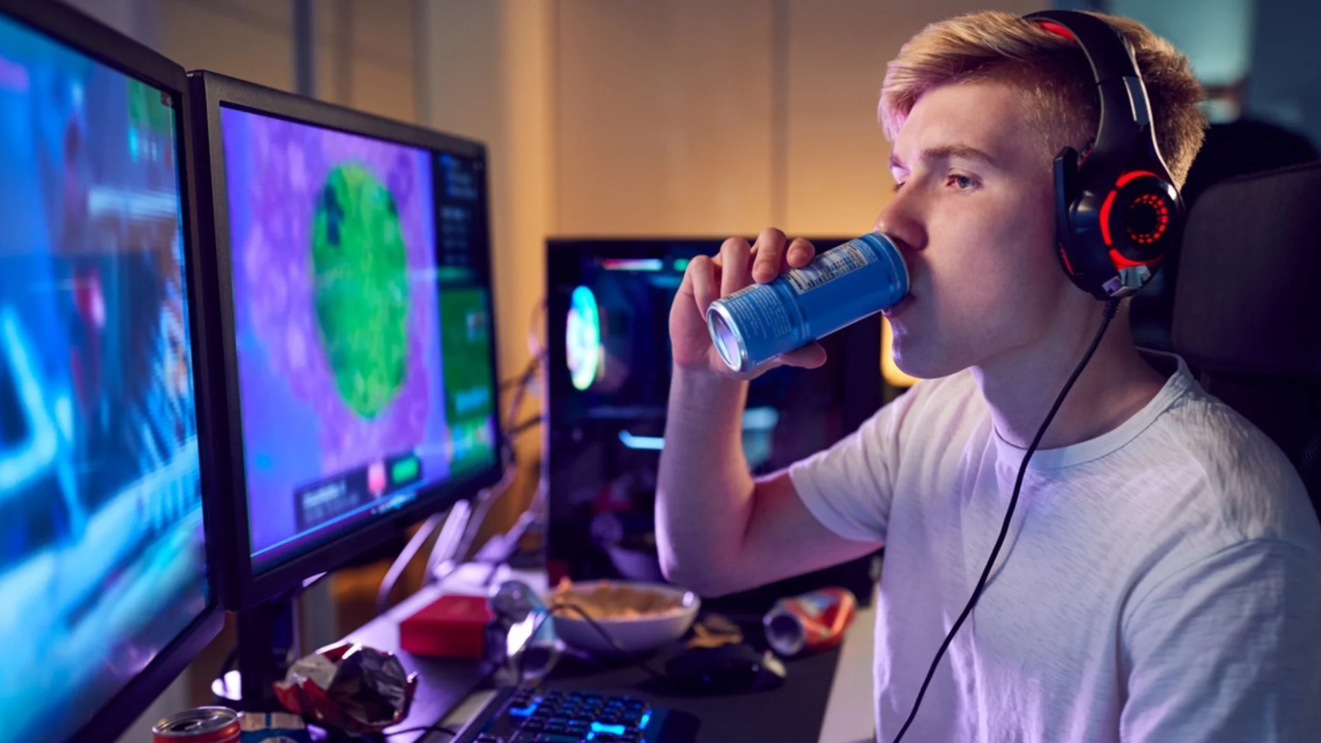 След 5 енергийни напитки и пушене на вейп: Момче е в болница