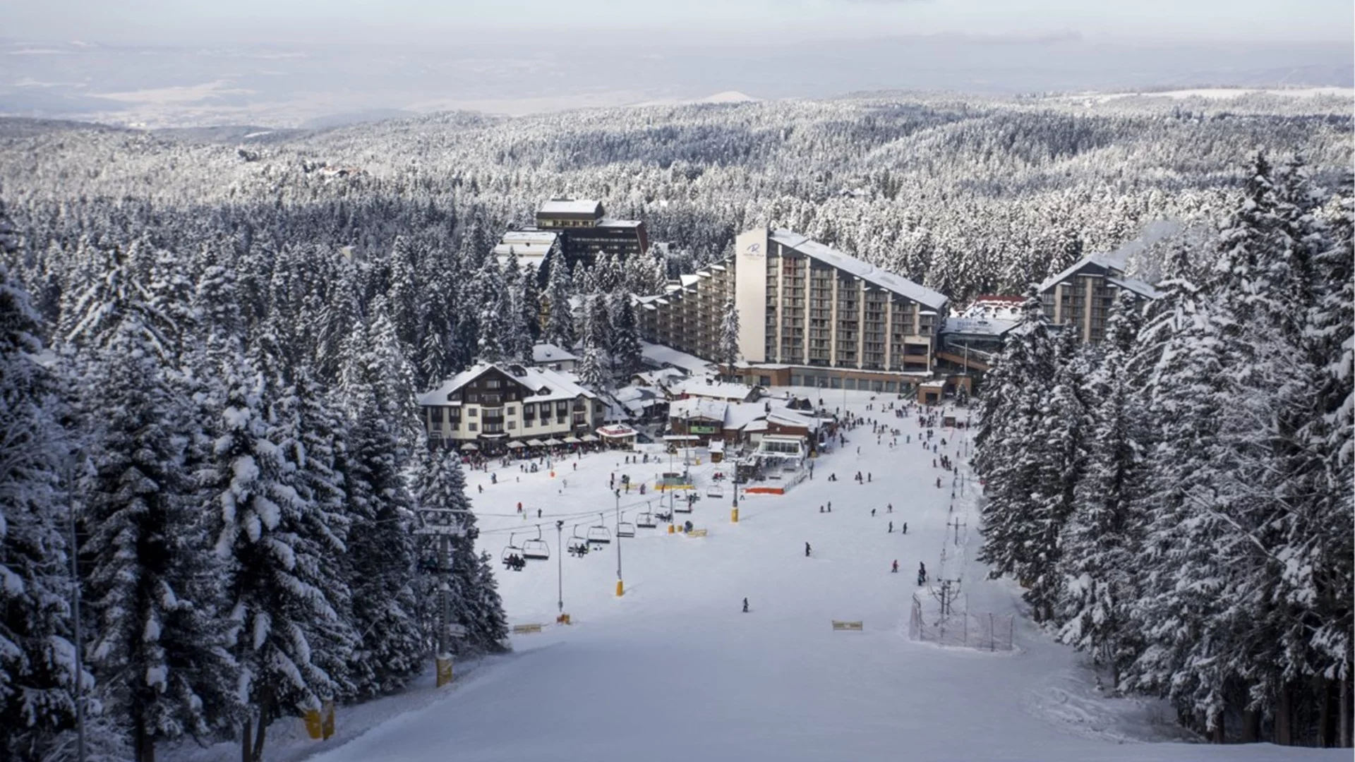Вандализъм на лифта в Боровец