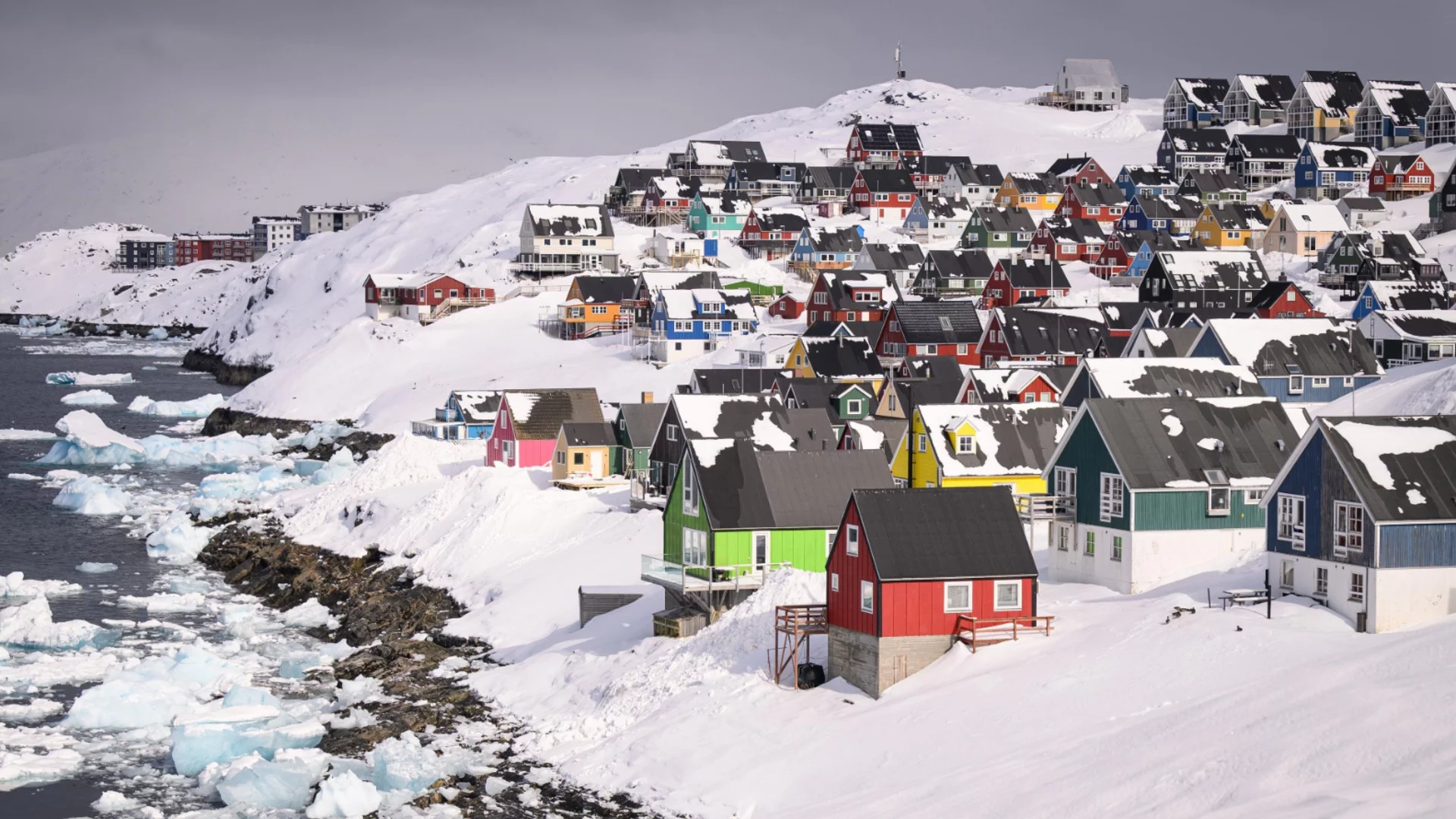 Храна за 5 дни: Властта в Гренландия започна да подготвя населението за военна инвазия