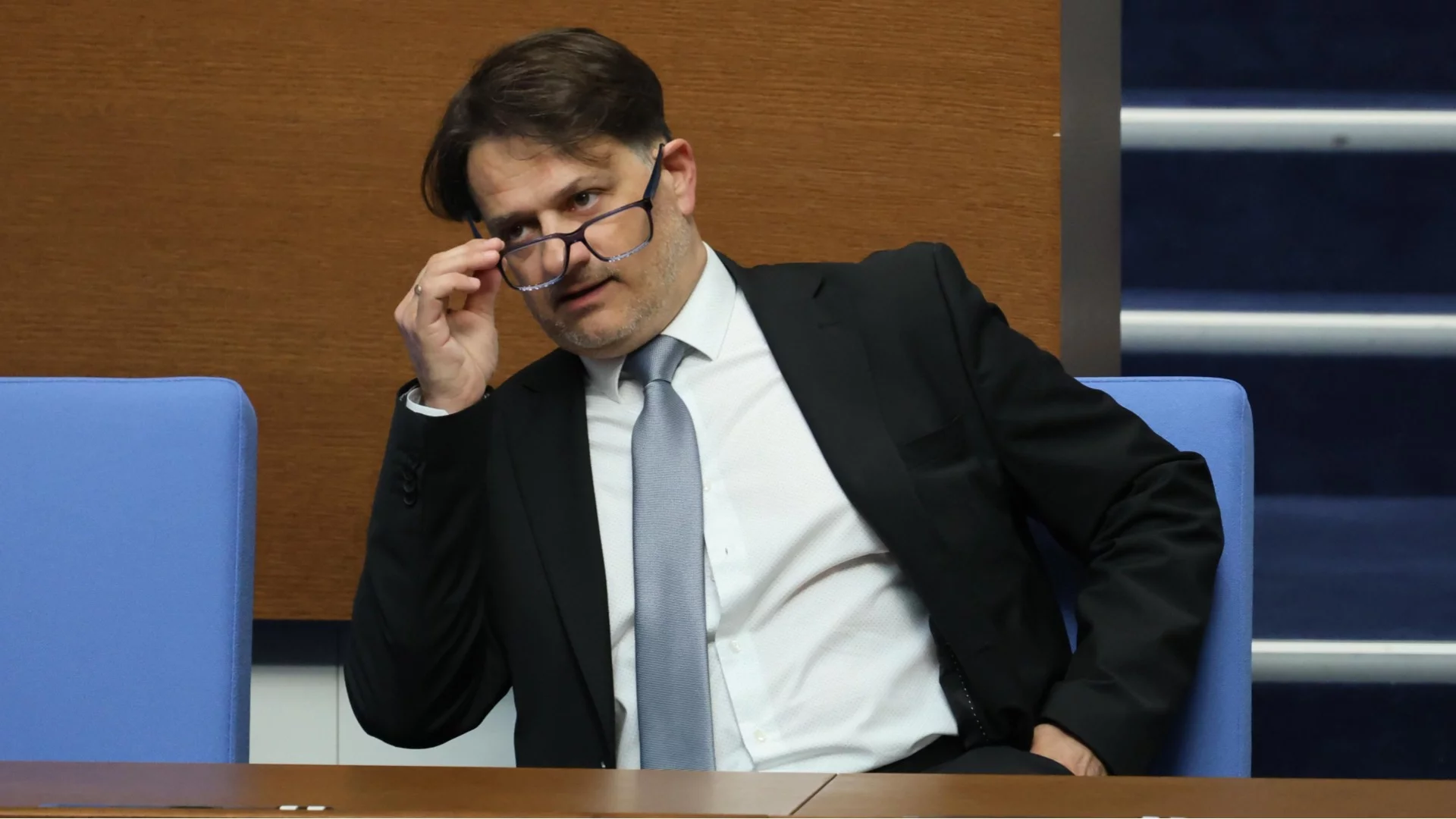 Бачев отново скри причината за скандалното уволнение на Антония Ковачева и замълча за ключови въпроси